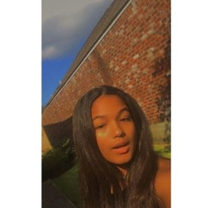 Meet your Posher, Brielle